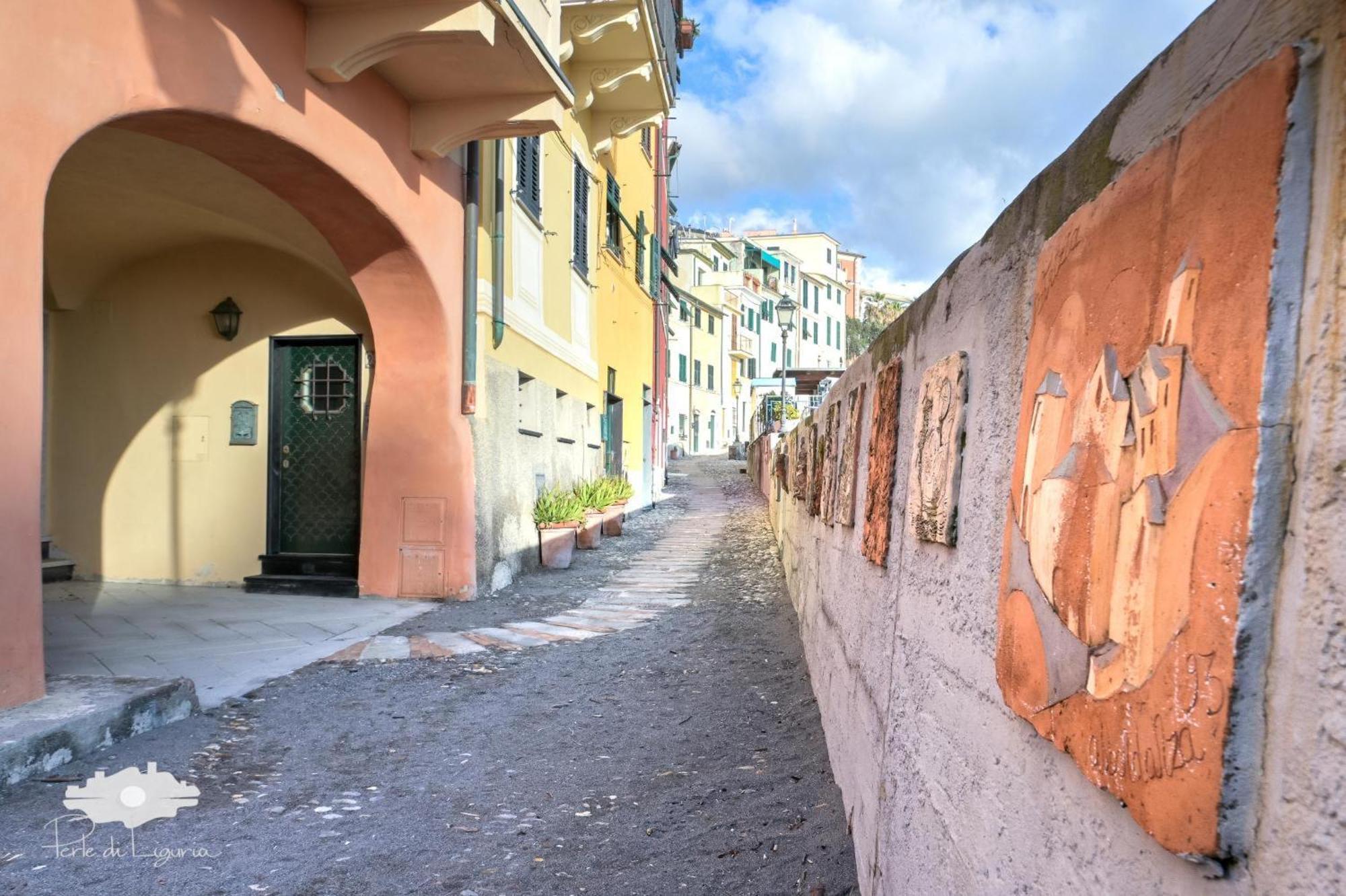 Pieds Dans L'eau - Bogliasco